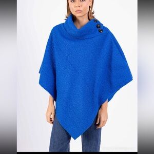MADE IN ITALY BOUCLE Buttoned Poncho Sweater